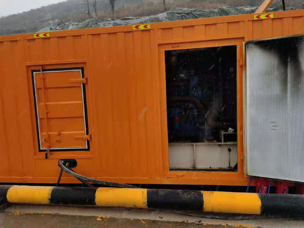 雁峰发电机出租 柴油发电机组电压低报警怎么办?